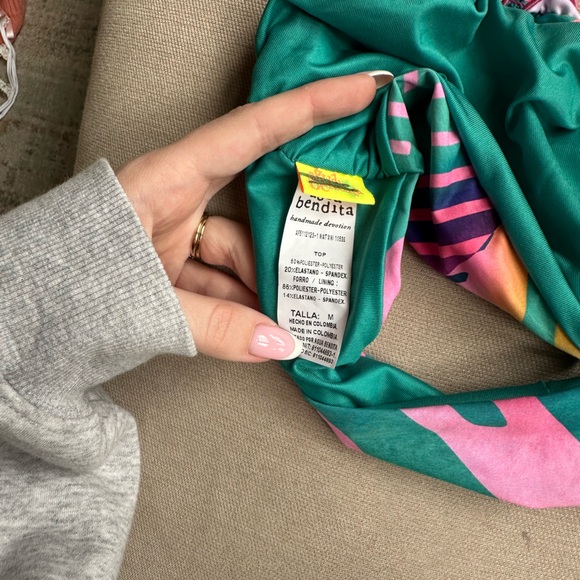 Agua Bendita VINI Belly Bikini Top - Picture 5 of 6